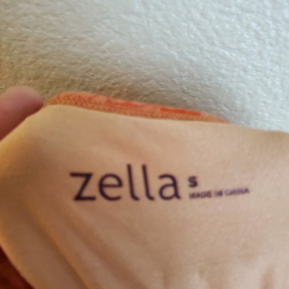 Zella Orange Sleeveless Paisley Racerback Top - Picture 2 of 4